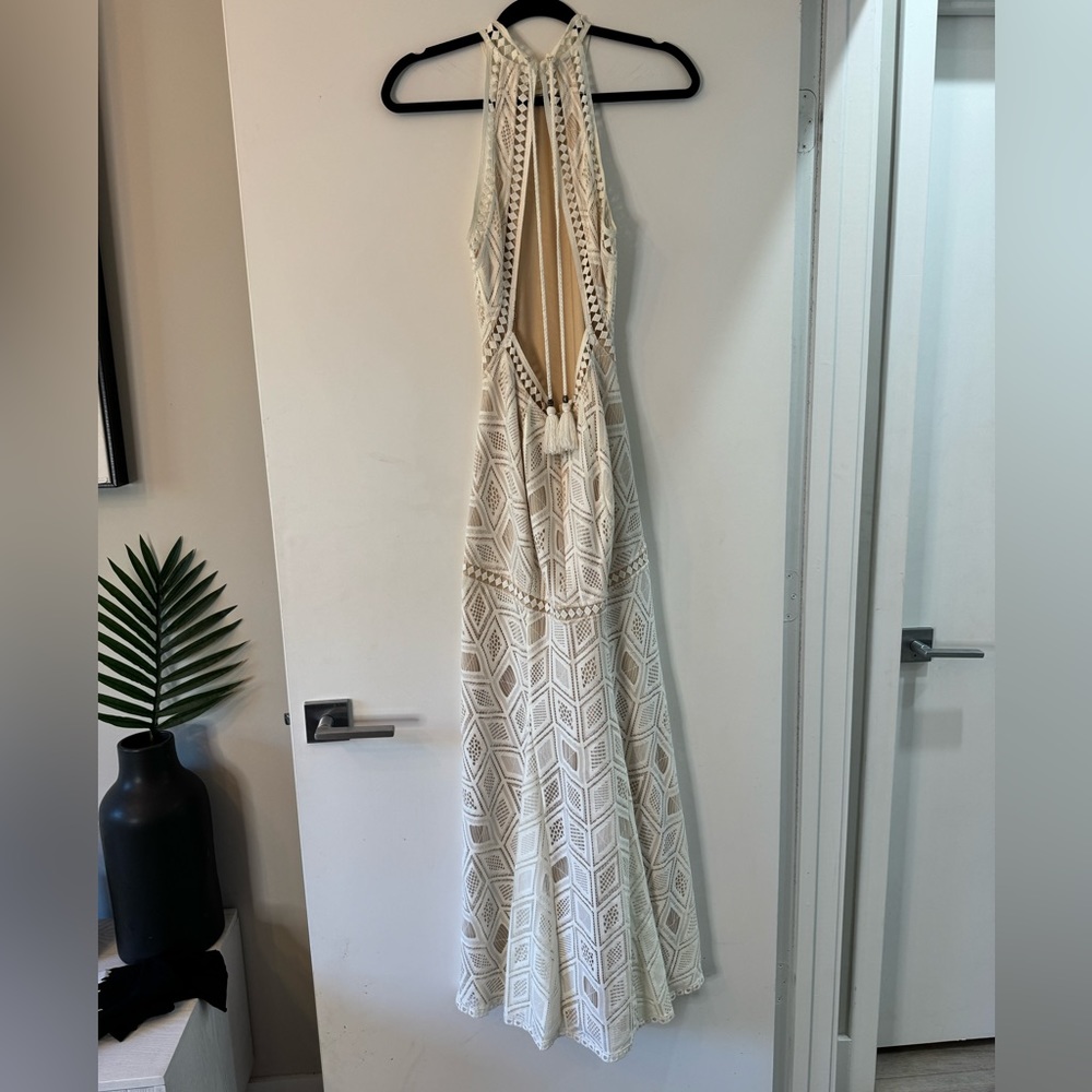Guess- Beach Bridal Maxi dress size 4 never worn